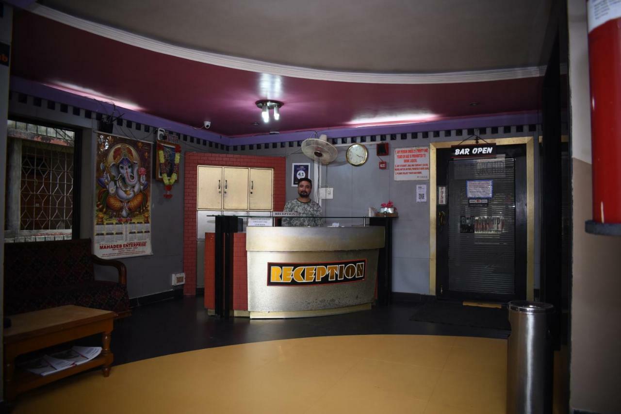 Spot On 37646 Hotel Centre Palace Σιλτσάρ Εξωτερικό φωτογραφία