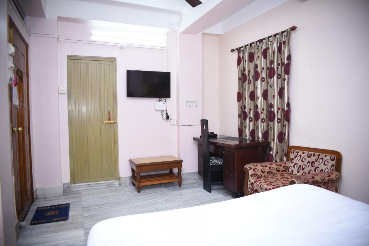 Spot On 37646 Hotel Centre Palace Σιλτσάρ Εξωτερικό φωτογραφία