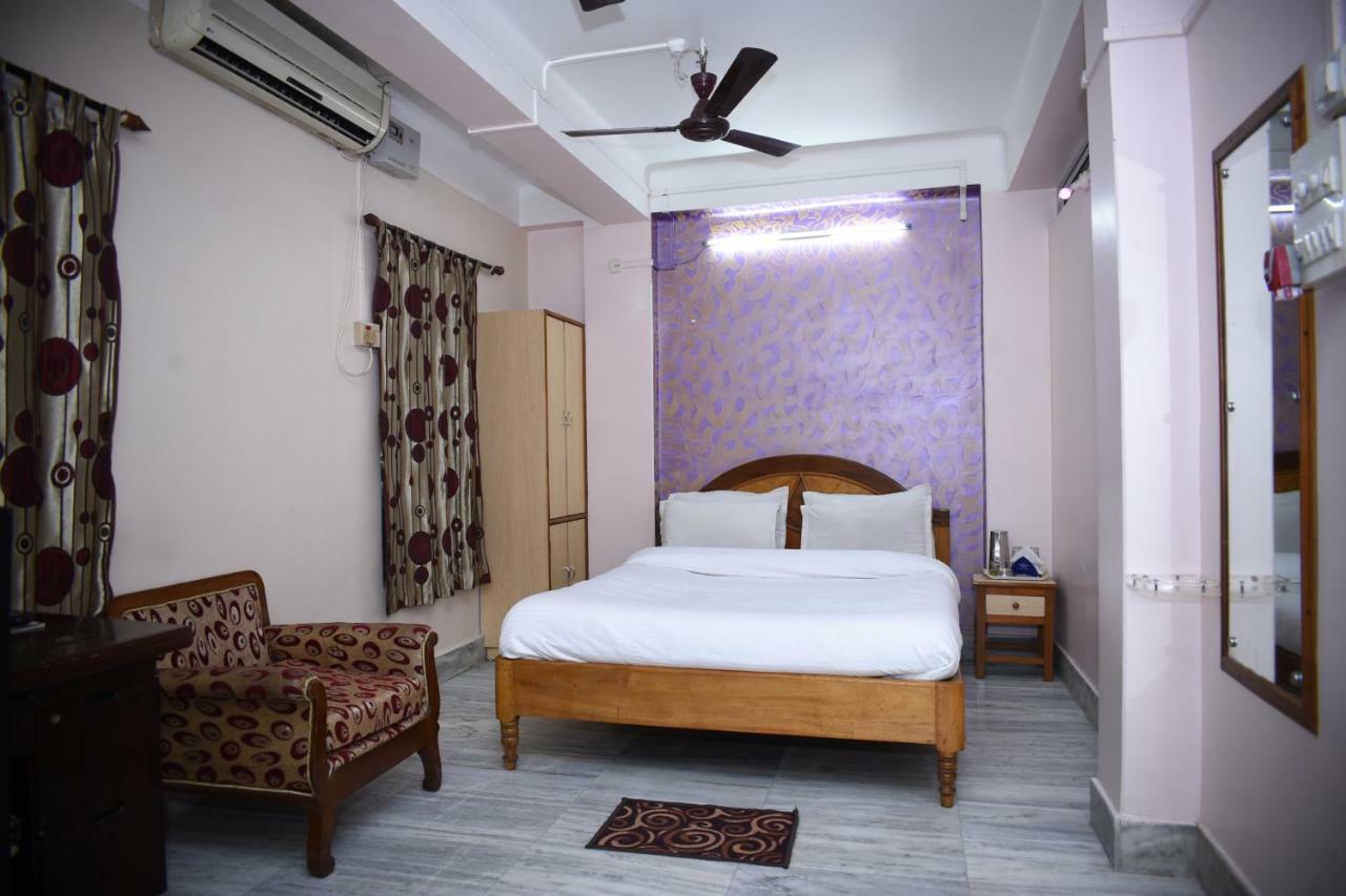 Spot On 37646 Hotel Centre Palace Σιλτσάρ Εξωτερικό φωτογραφία